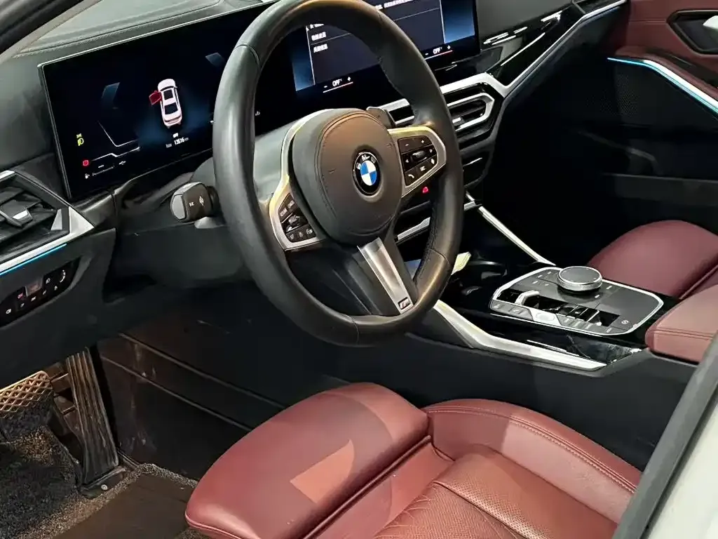 BMW 3 Series 2023 из CN, фото 6