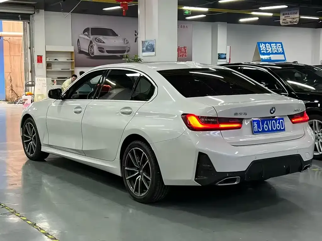 BMW 3 Series 2023 из CN, фото 4