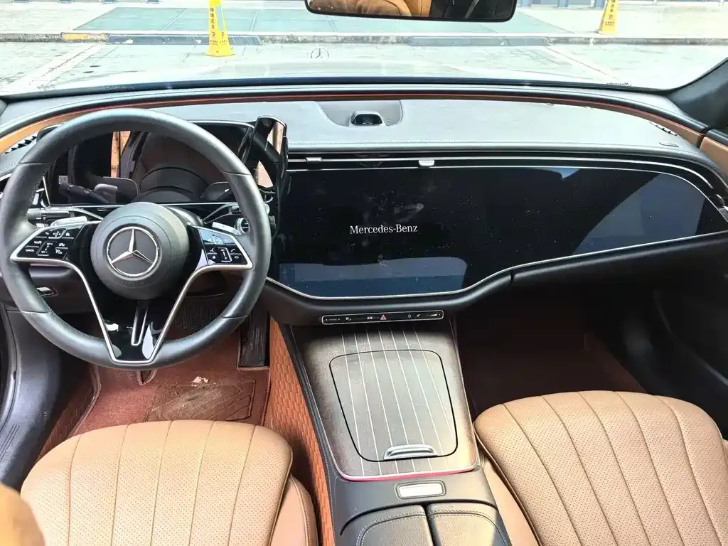 Mercedes-Benz E-Class 2024 из CN, фото 4