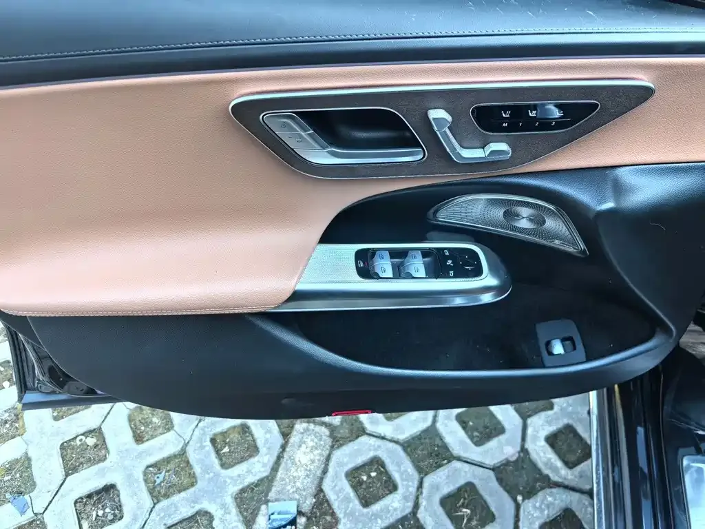 Mercedes-Benz E-Class 2024 из CN, фото 2