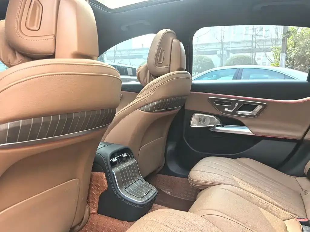 Mercedes-Benz E-Class 2024 из CN, фото 5