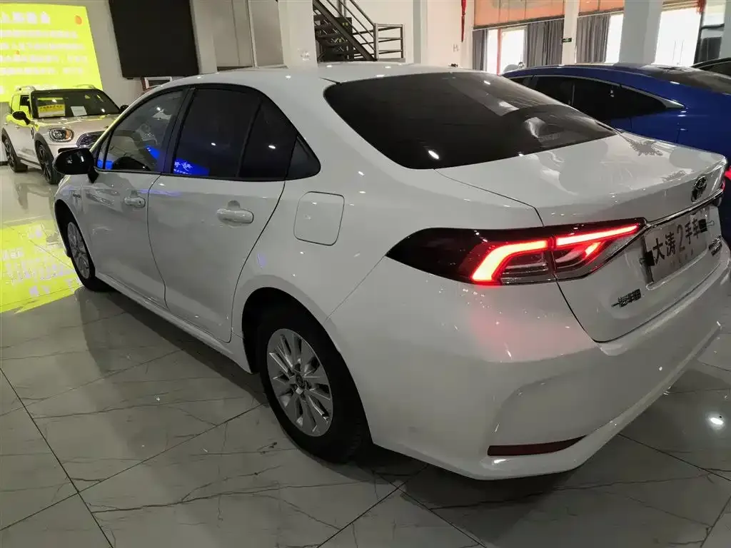 Toyota Corolla 2023 из CN, фото 8