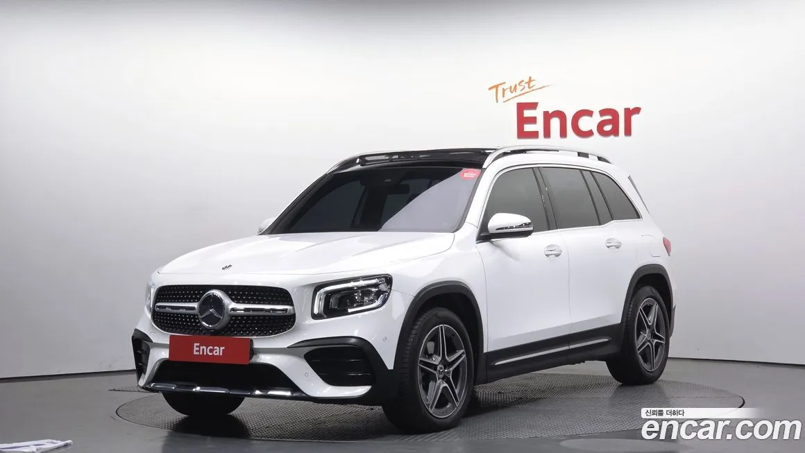 Mercedes-Benz GLB-Class — фото 1