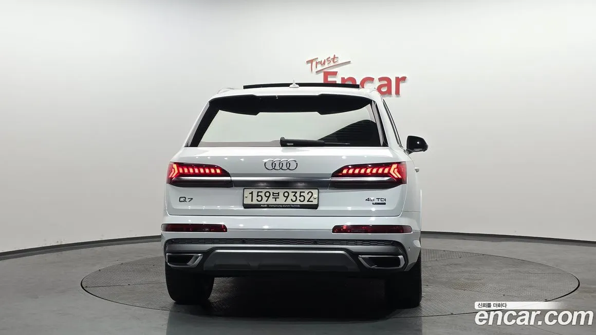 Audi Q7 — фото 2