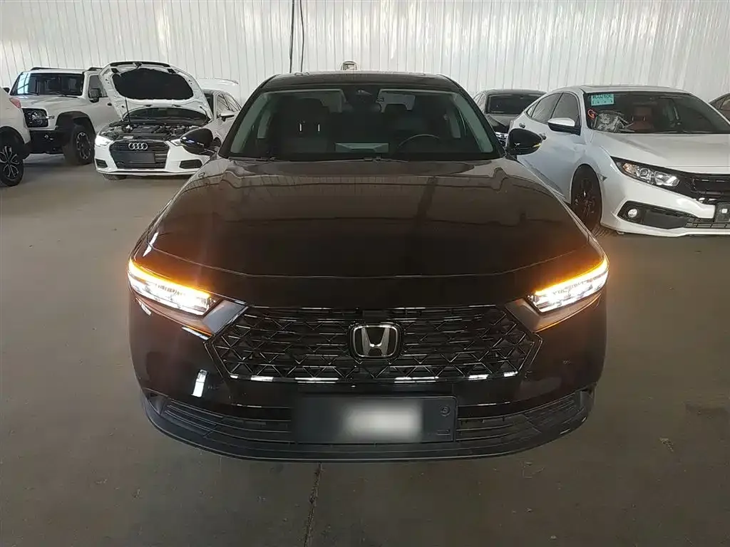Honda Accord 2023 из CN, фото 10