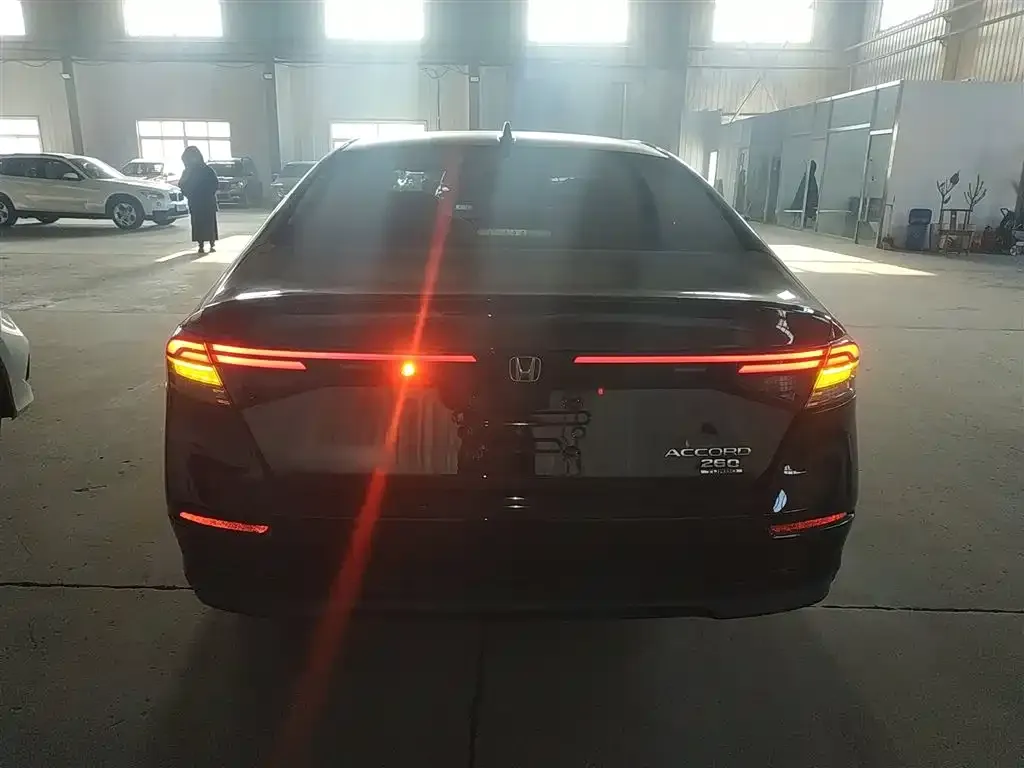 Honda Accord 2023 из CN, фото 2