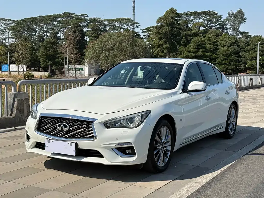 Infiniti Q50L 2022 из CN, фото 1