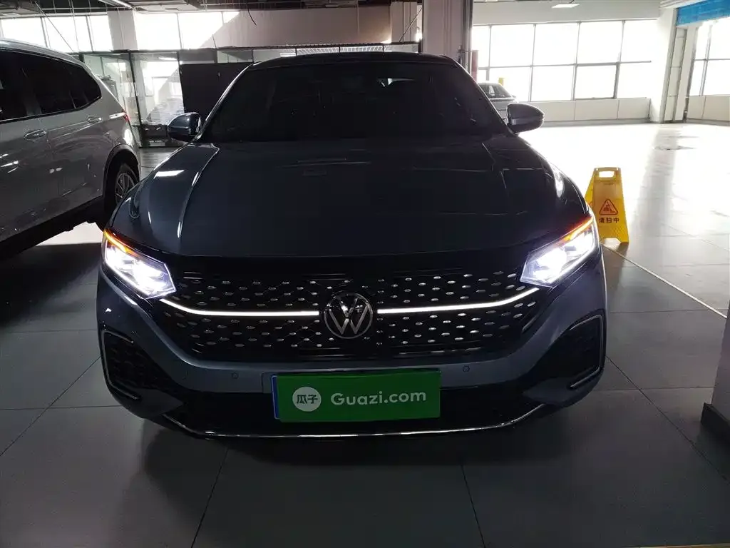 Volkswagen Passat 2021 из CN, фото 9