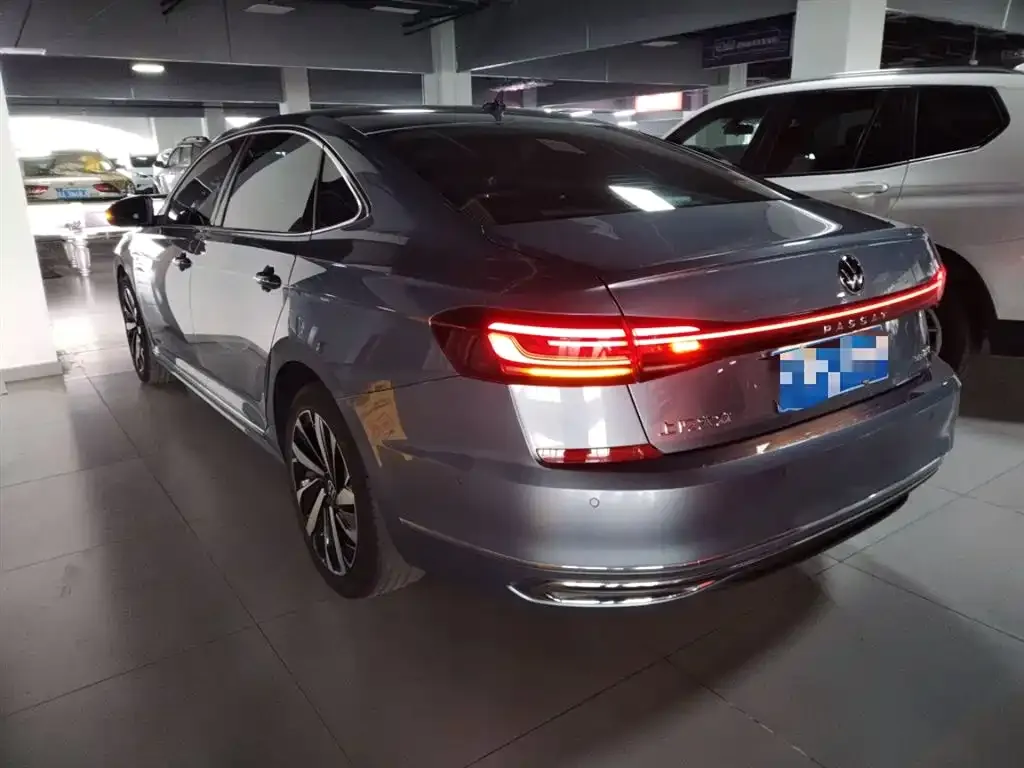 Volkswagen Passat 2021 из CN, фото 5