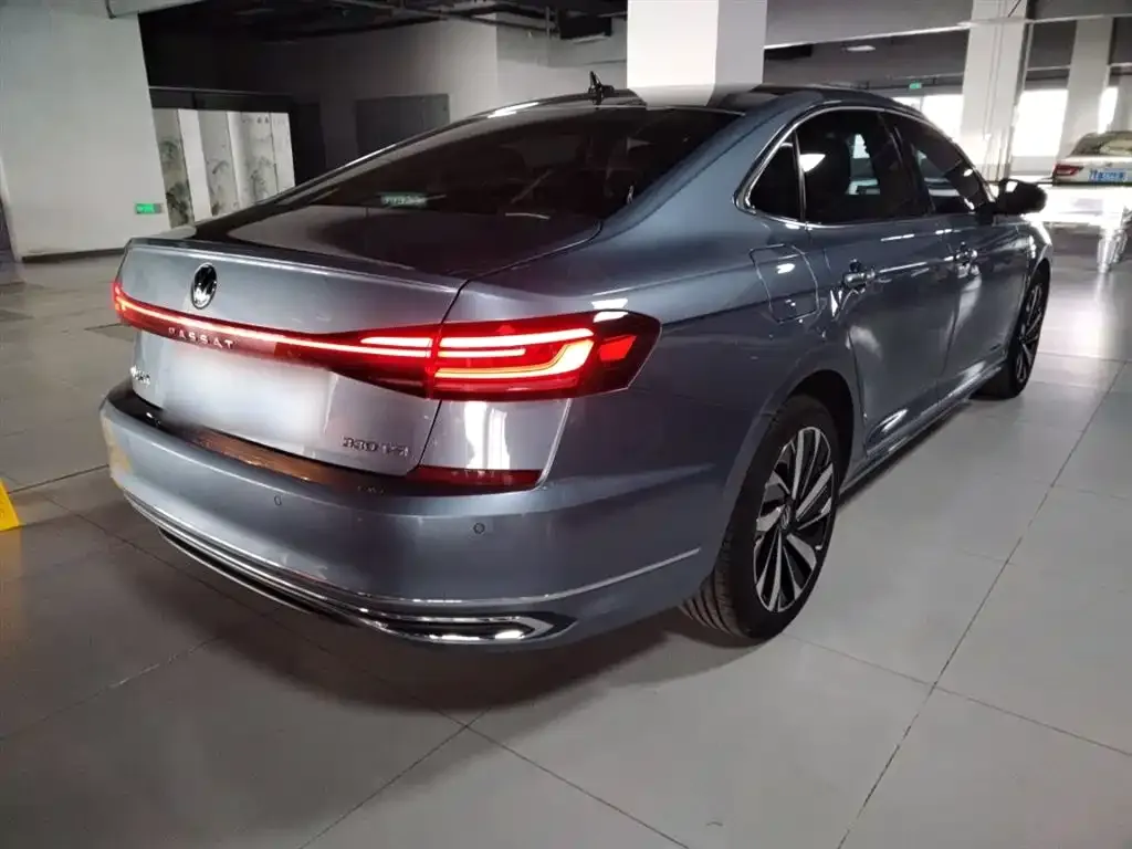 Volkswagen Passat 2021 из CN, фото 4
