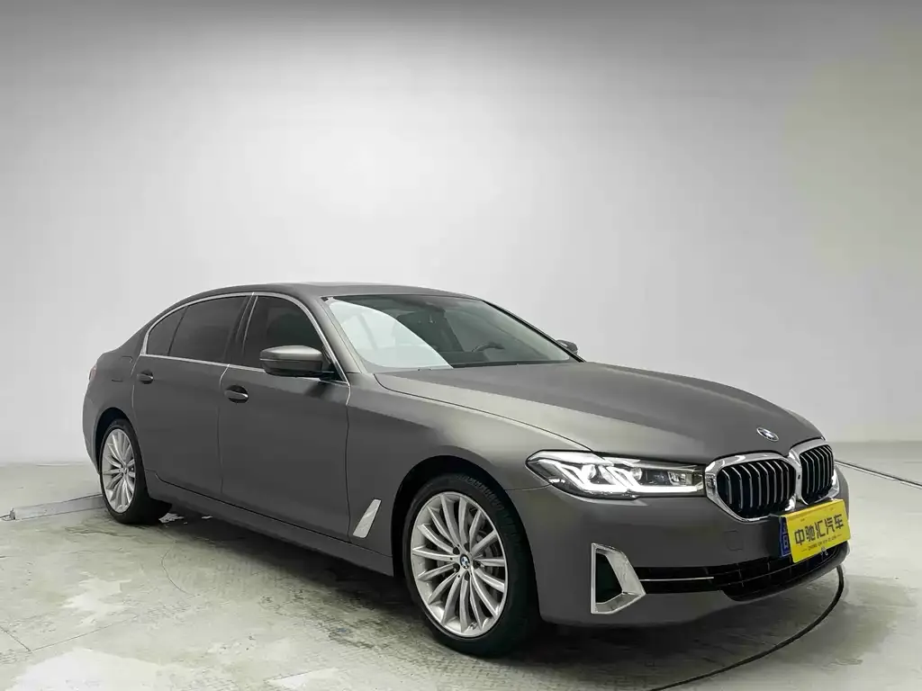 BMW 5 Series 2022 из CN, фото 2