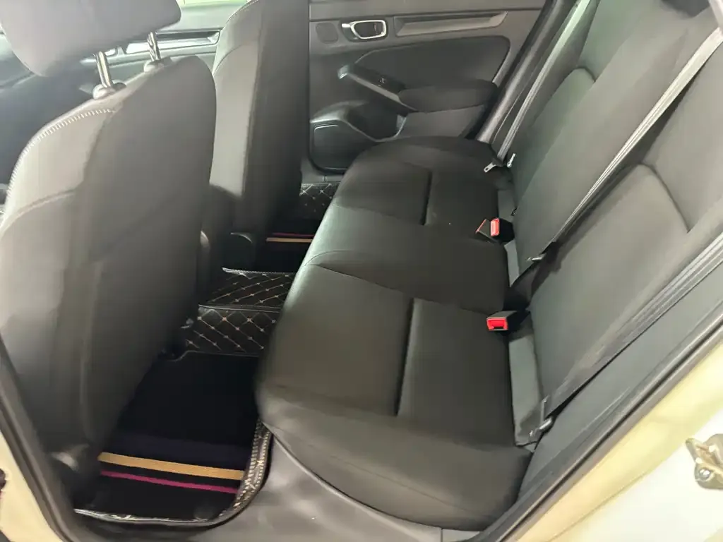 Honda Civic — фото 7