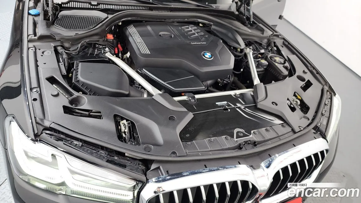BMW 5-Series 2022 из KR, фото 8