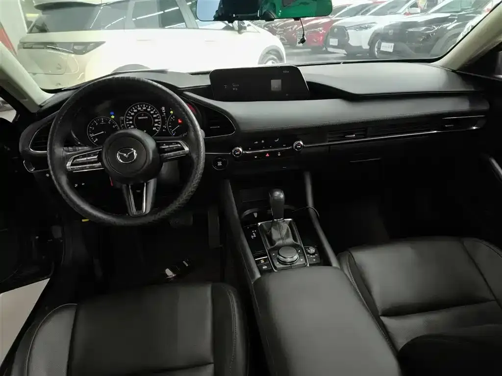 Mazda 3 Axela 2023 из CN, фото 5
