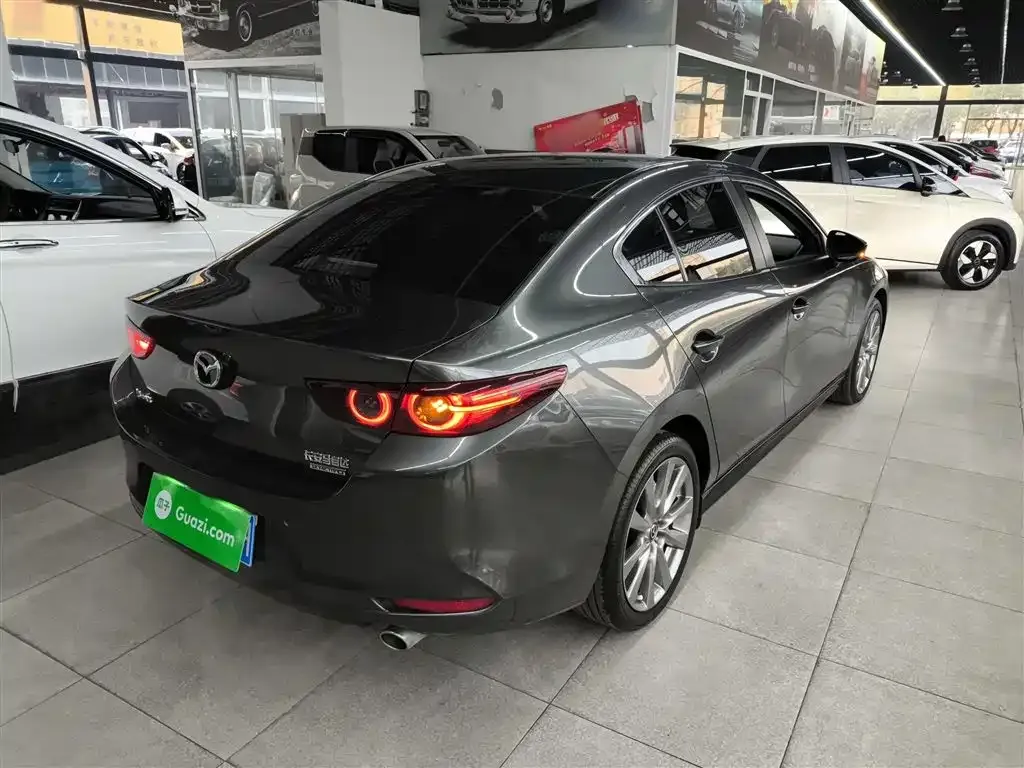Mazda 3 Axela 2023 из CN, фото 7