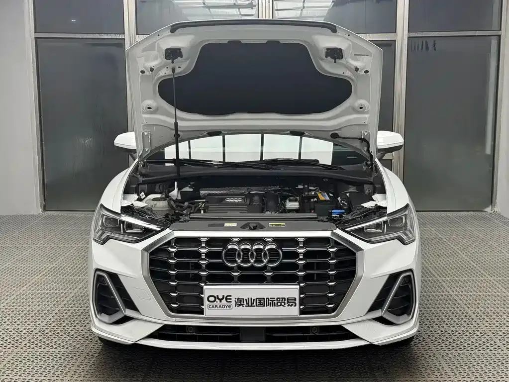Audi Q3 2021 из CN, фото 10