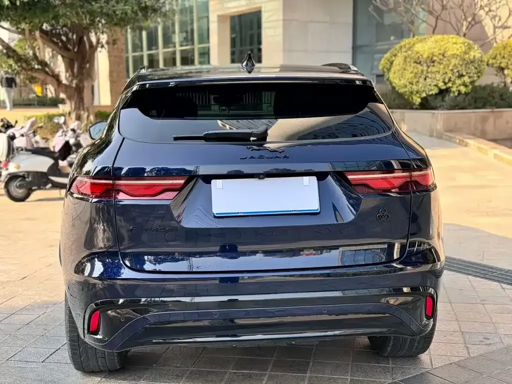 Jaguar F-PACE 2023 из CN, фото 2