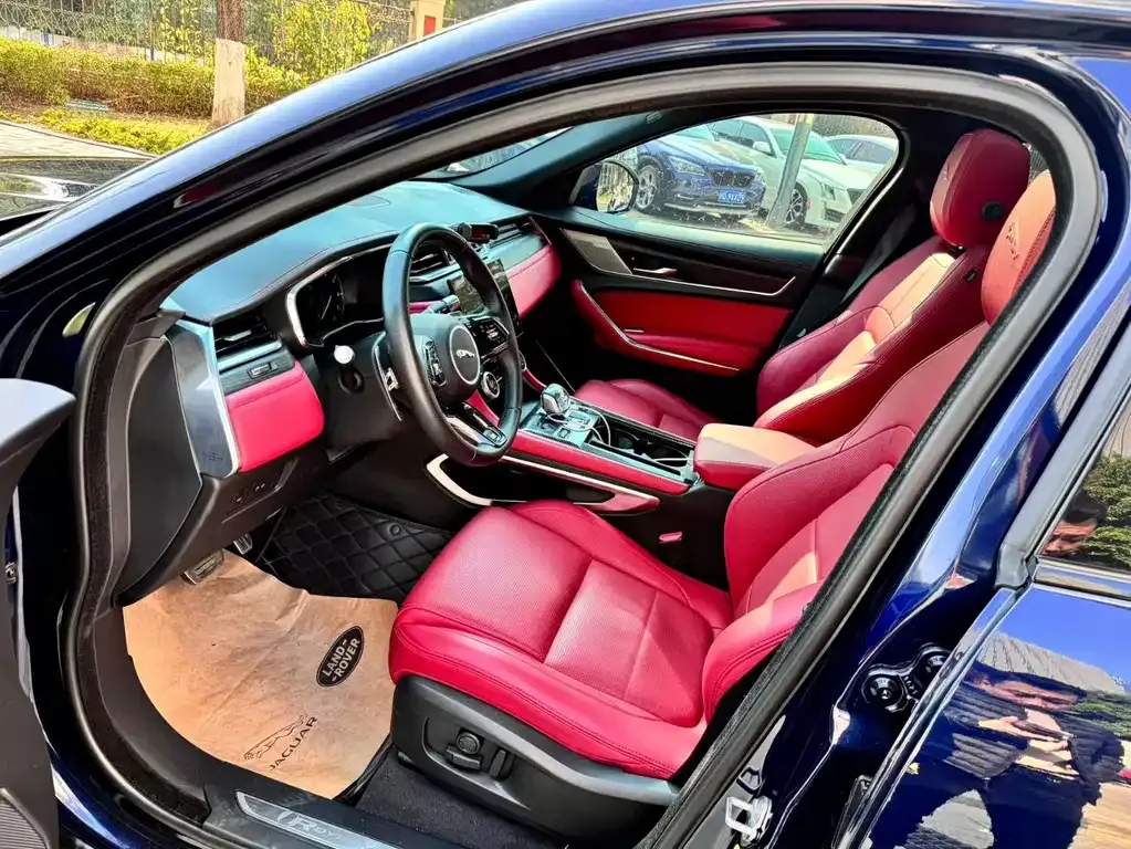 Jaguar F-PACE 2023 из CN, фото 6