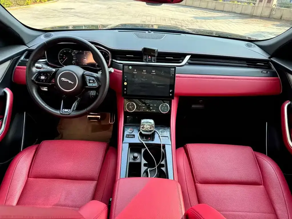 Jaguar F-PACE 2023 из CN, фото 8