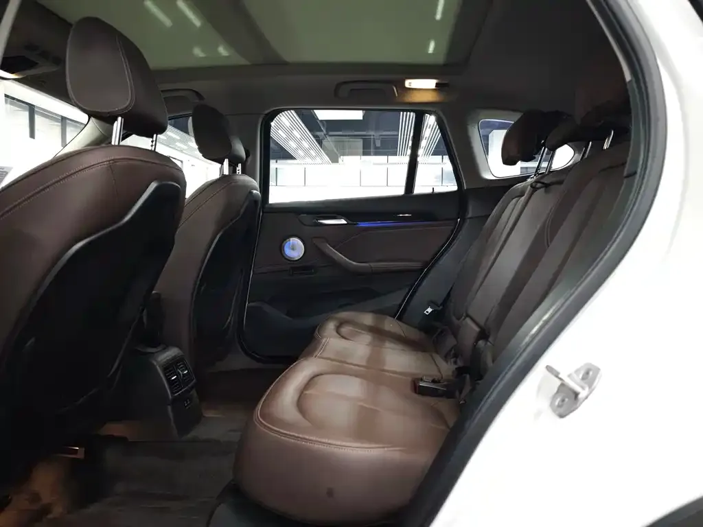 BMW X1 2022 из CN, фото 4