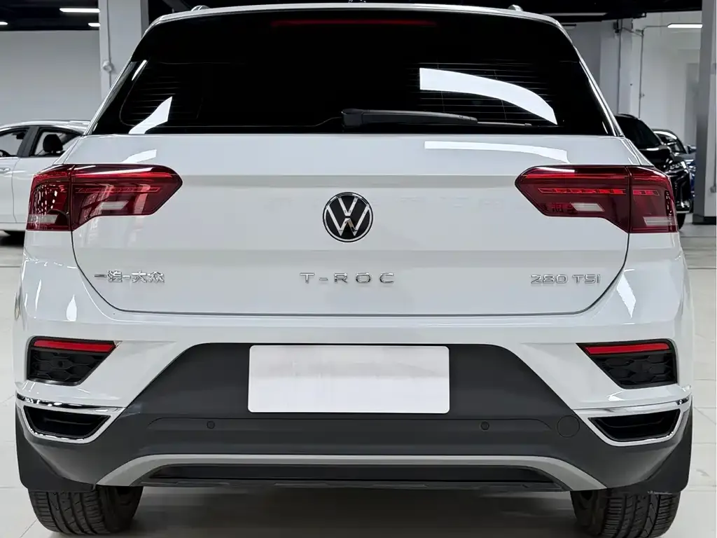 Volkswagen T-Roc 2023 из CN, фото 7
