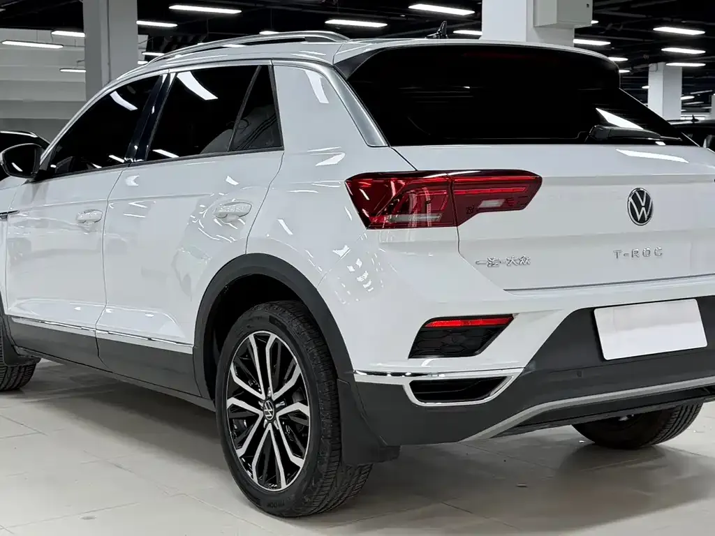 Volkswagen T-Roc 2023 из CN, фото 8