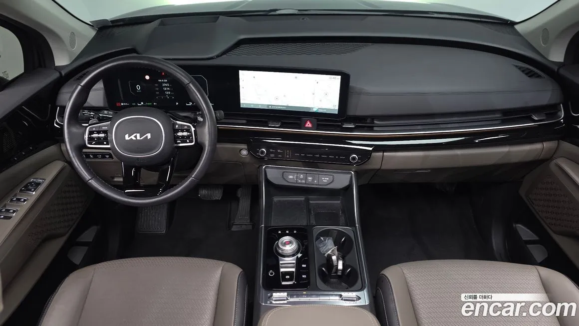 Kia Carnival — фото 10