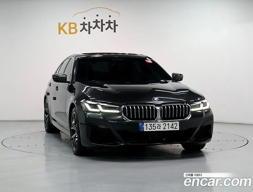 BMW 5-Series 2022 из KR, фото 2