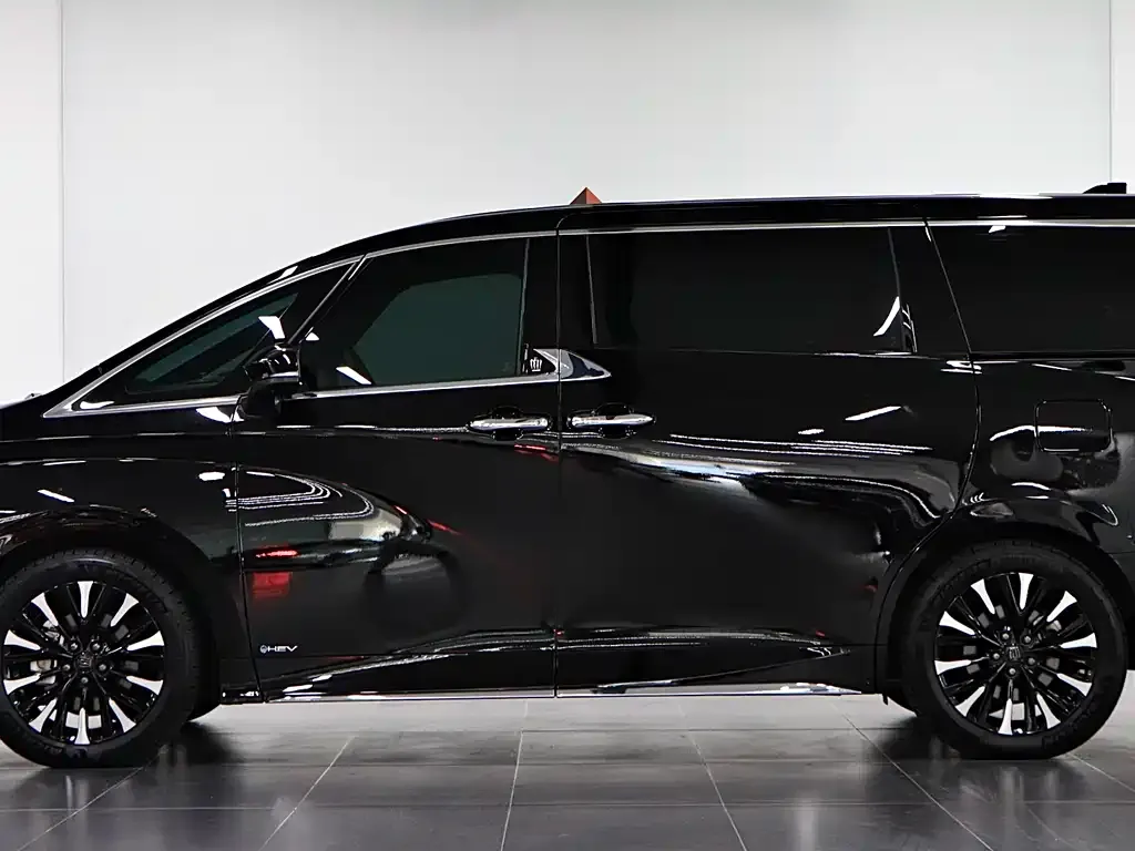 Toyota Vellfire 2024 из CN, фото 9