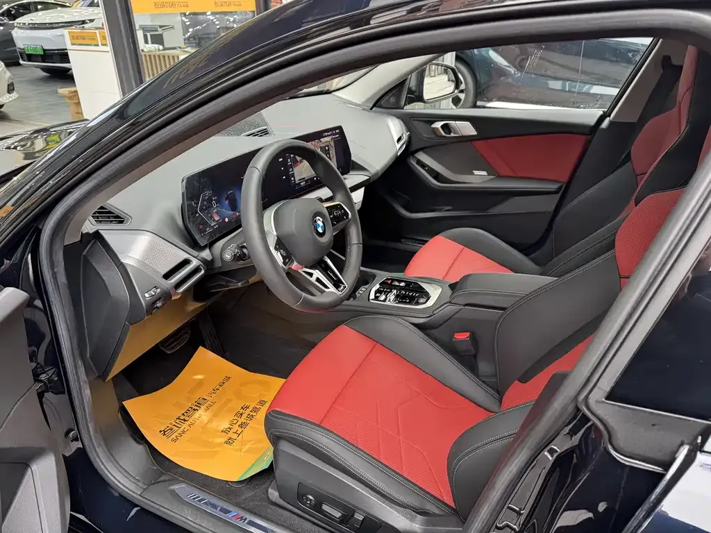 BMW 2 Series 2025 из CN, фото 3