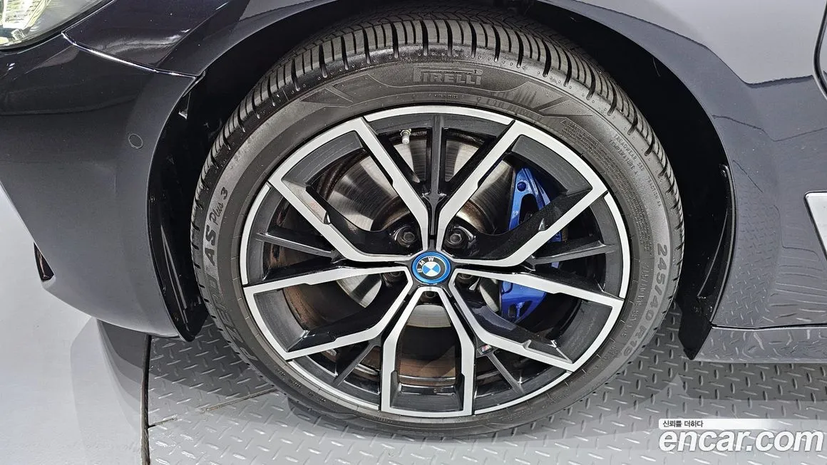 BMW 5-Series 2022 из KR, фото 9