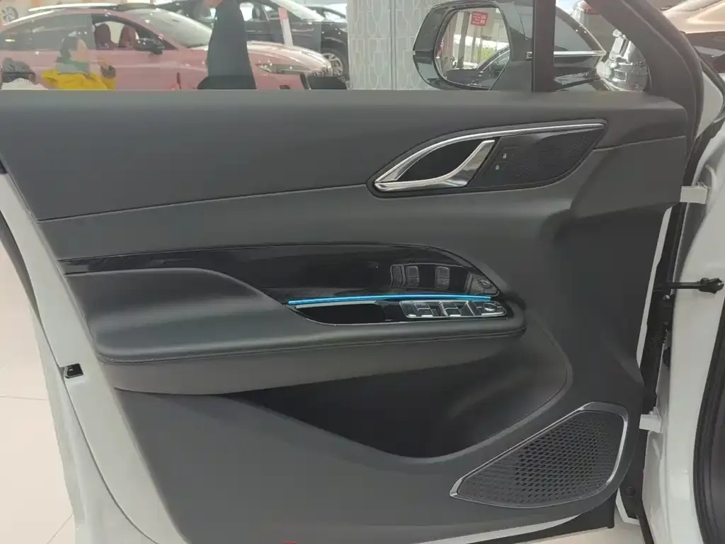 Hongqi HS3 PHEV 2026 из CN, фото 2