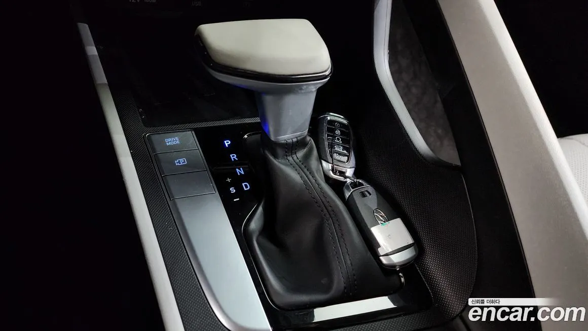 Hyundai AVANTE 2023 из KR, фото 4