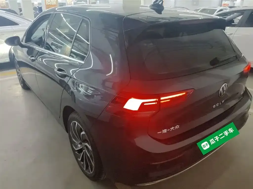 Volkswagen Golf 2023 из CN, фото 9