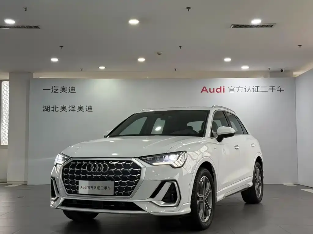 Audi Q3 2024 из CN, фото 1