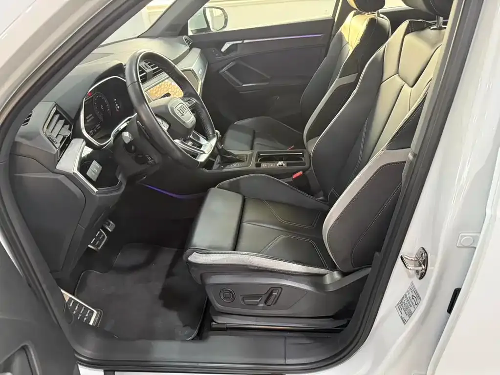 Audi Q3 2024 из CN, фото 5