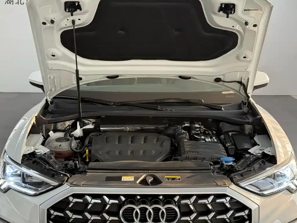 Audi Q3 2024 из CN, фото 9