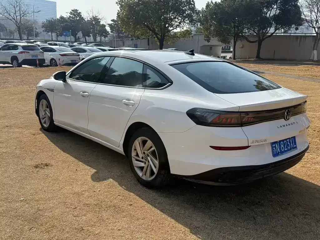 Volkswagen Lamando 2023 из CN, фото 9