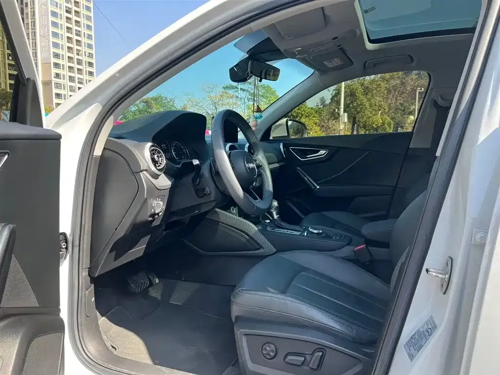 Audi Q2L 2022 из CN, фото 2