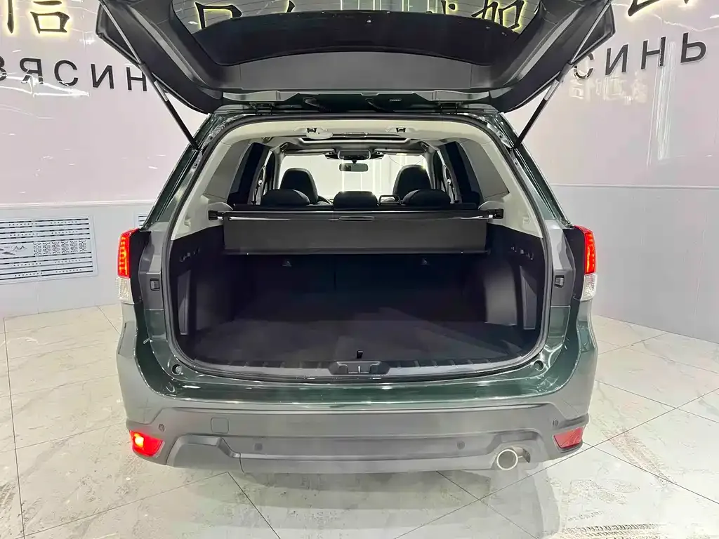 Subaru Forester 2023 из CN, фото 9