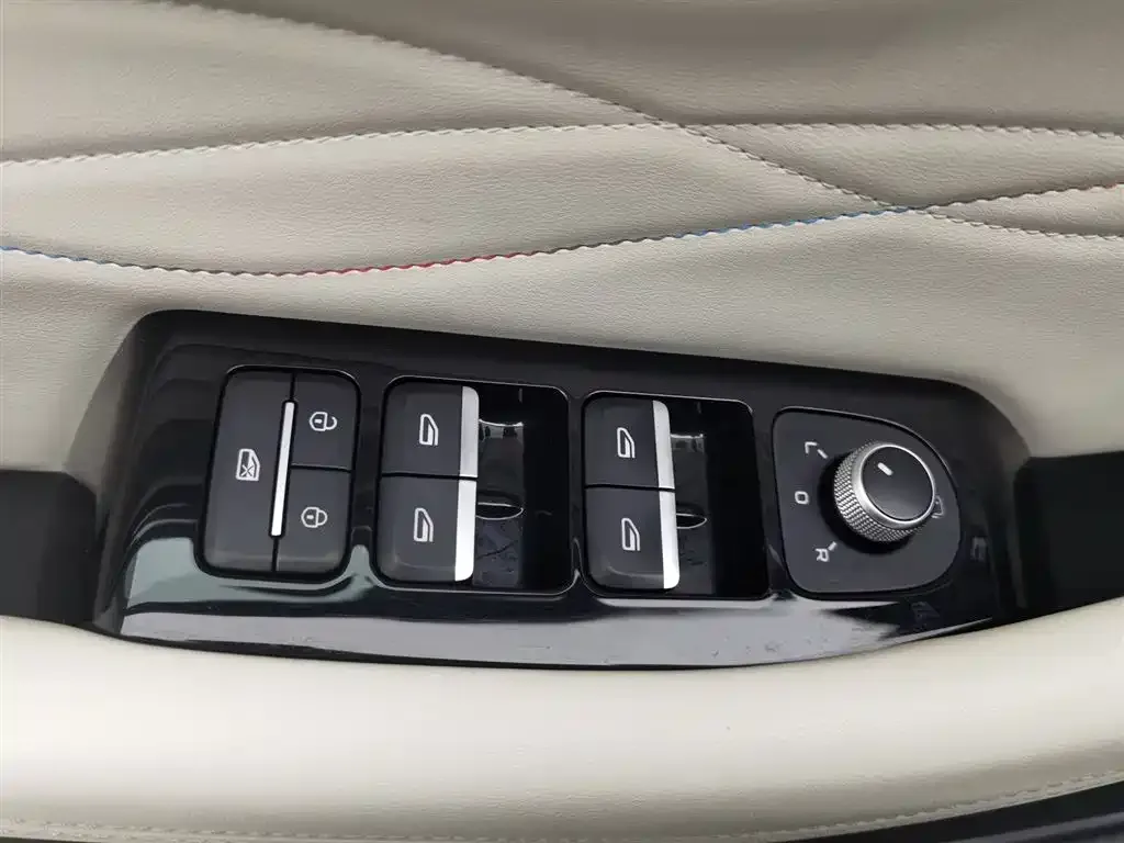 Geely Xingyue L 2022 из CN, фото 5