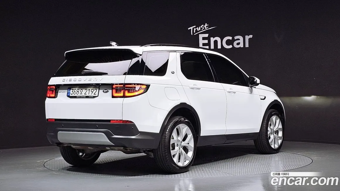 Land Rover Discovery Sport — фото 2