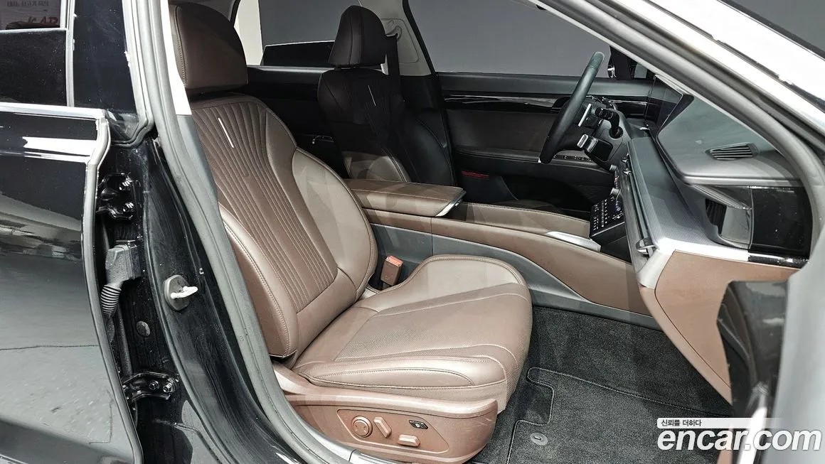 Hyundai Grandeur 2023 из KR, фото 2