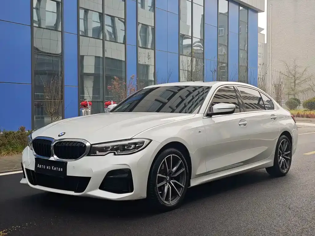 BMW 3 Series 2022 из CN, фото 1