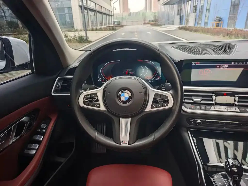 BMW 3 Series 2022 из CN, фото 5