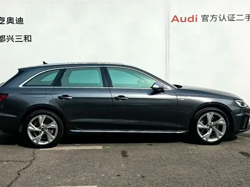 Audi A4 (Import) — фото 5