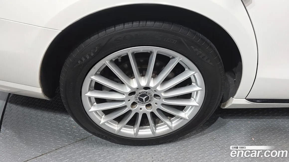 Mercedes-Benz E-Class 2021 из KR, фото 4