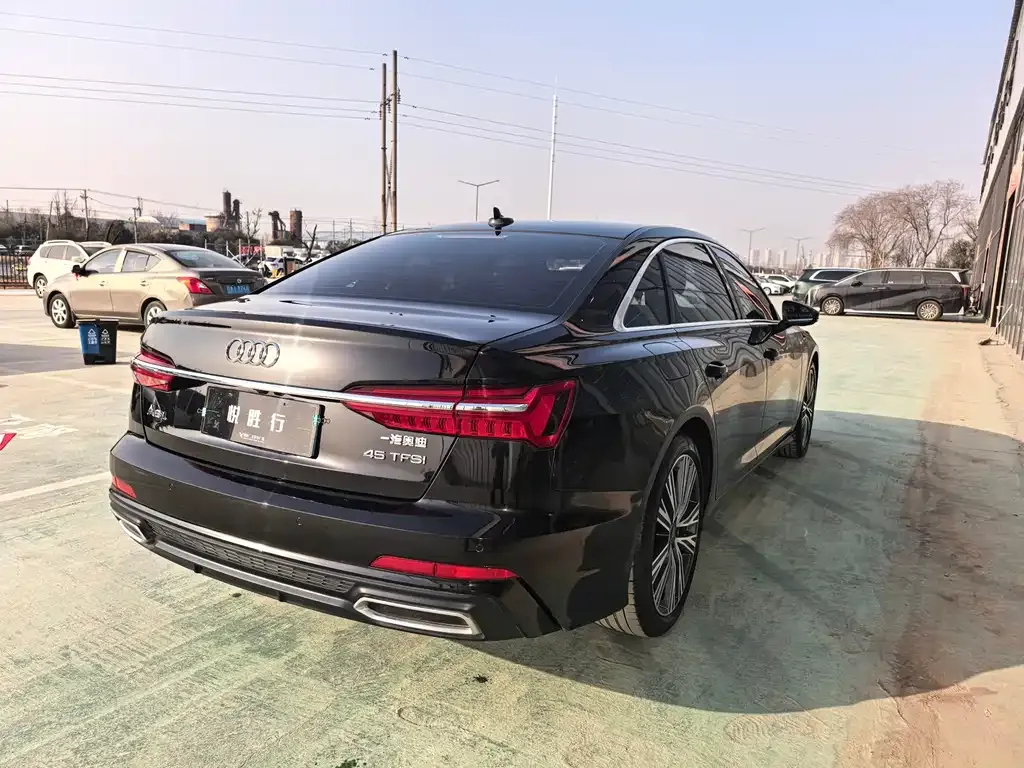 Audi A6L 2022 из CN, фото 4