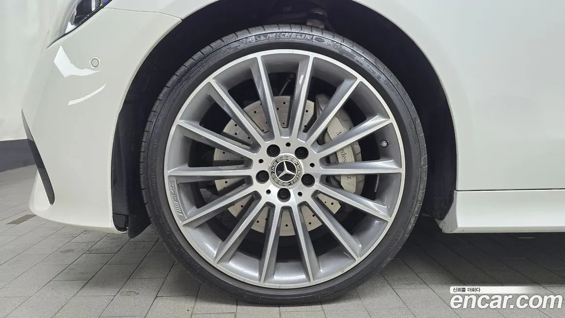 Mercedes-Benz E-Class 2023 из KR, фото 3