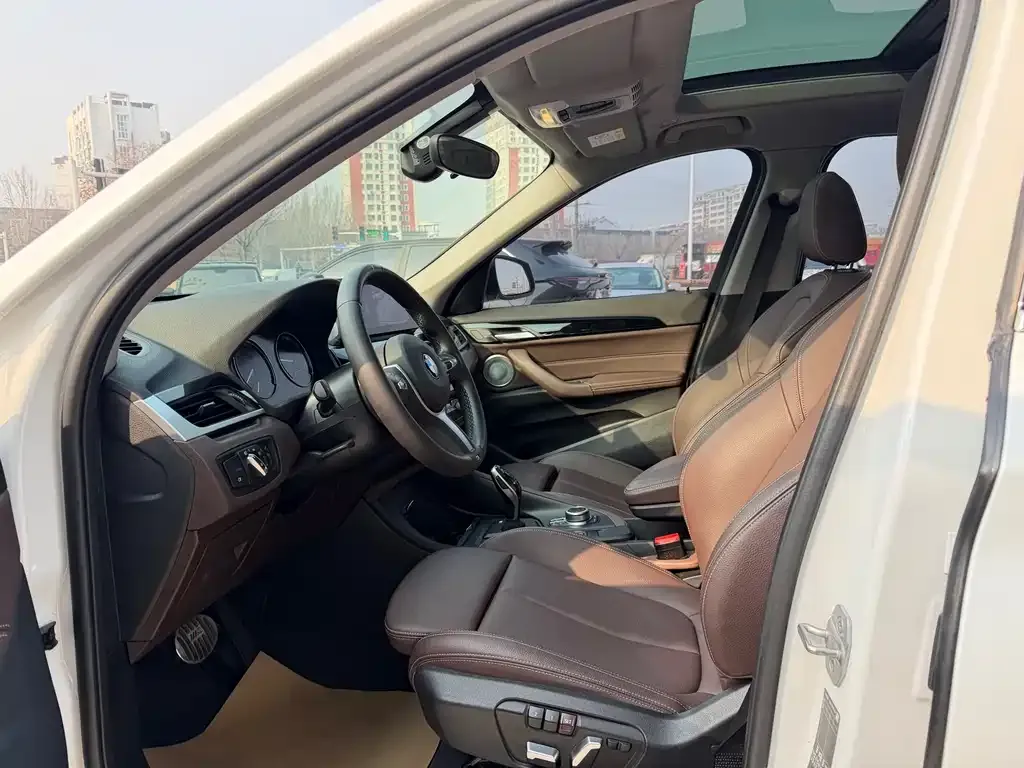 BMW X1 2021 из CN, фото 9